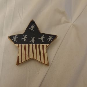 Patriotic star pin